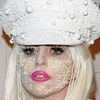 Lady GaGa, Britney Spears - castigatoare la Virgin Media Awards 2010