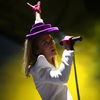 Roisin Murphy, imbracata de un designer roman, la Saptamana Modei din Milano