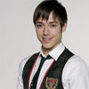Pee Wee s-ar logodi cu o fana