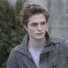 Hainele lui Robert Pattinson din Remember Me, vandute la licitatie