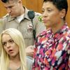 Lindsay Lohan, izolata de societate