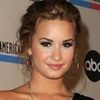 Demi Lovato, acuzata de consum de alcool si droguri