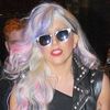 Tocurile-penis purtate de Lady Gaga, cenzurate la American Idol
