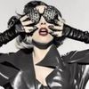 Lady Gaga a facut show la Saturday Night Live (video)