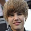 Justin Bieber, cel mai prost cantaret pop din istorie. Cheeky Girls in top 10