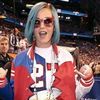 Katy Perry a petrecut cu castigatorii Super Bowl