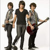 `Fly With Me`, nou videoclip Jonas Brothers