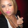 Miley Cyrus-o noua poza sexy