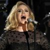 Adele se imbraca in negru pentru ca il iubeste pe Johnny Cash