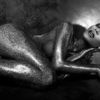 Beyonce, goala si stralucitoare pentru Flaunt (poze)