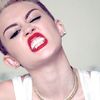 Miley Cyrus e porno de Halloween (poze)
