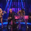 Lady Gaga - Gypsy / Do What U Want ft. R. Kelly live @ SNL (video)