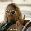 Tupac, John Lennon si Kurt Cobain, inviati de o reclama la bere (video)