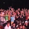 5.000 de fani la proiectia concertului Michael Jackson (poze)