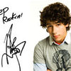 Nick Jonas lucreaza la un proiect solo; Jonas Brothers nu se destrama