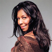 Castiga un bilet la concertul Natalie Cole