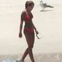 Poze Miley Cyrus la plaja
