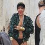 Rihanna - topless pentru Vogue Brazilia
